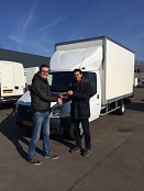 Verhuiswagen met laadklep 131x174