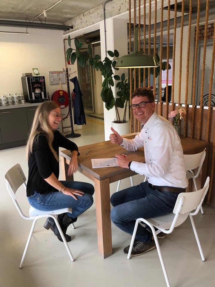Tekenen huurcontract nieuwe verhuurlocatie